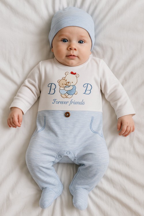 بربتوز أطفال لون أزرق مزين من الأمام ذو أكمام طويلة و أزرار من الخلف و الأسفل مع قبعة