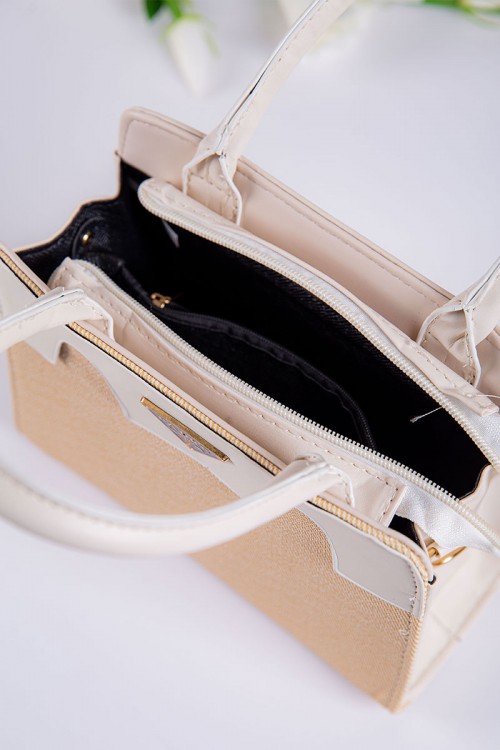 شنطة نسائية متعددة الألوان بجيوب داخلية مع حزام طويل