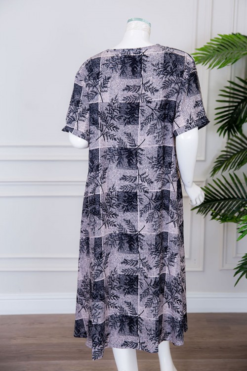 قميص نسائي ميدي لون رمادي مزين بمربعات و أغصان الشجر ذو ياقة دائرية و أكمام قصيرة