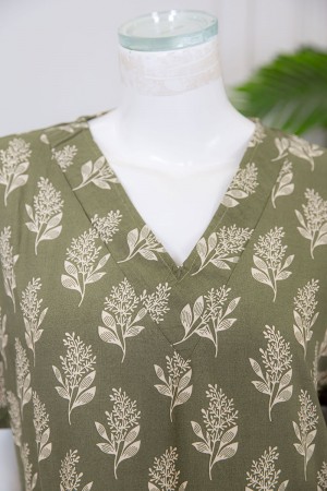 قميص نسائي ميدي عشبي مشجر ياقة قصة سبعة ذو أكمام قصيرة و بجيوب من الأمام