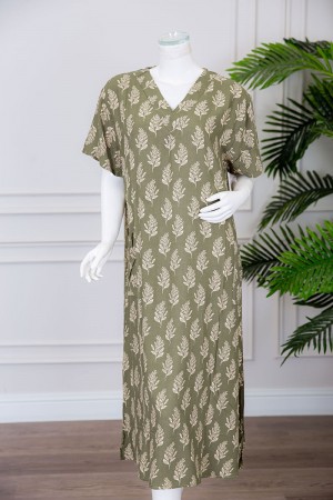 قميص نسائي ميدي عشبي مشجر ياقة قصة سبعة ذو أكمام قصيرة و بجيوب من الأمام