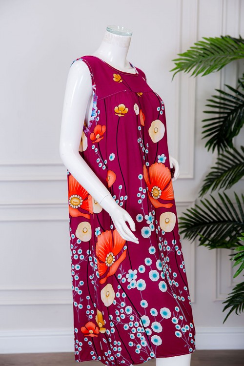 قميص نسائي قصير لون عودي مزين بالورود ياقة دائرية بدون أكمام