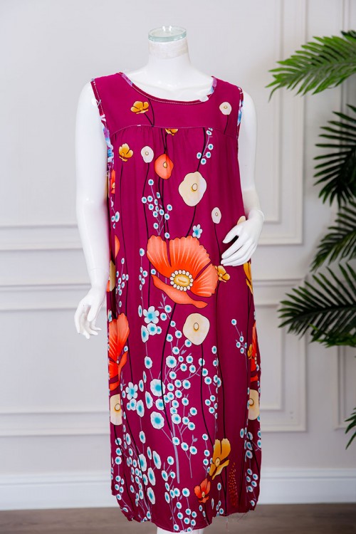 قميص نسائي قصير لون عودي مزين بالورود ياقة دائرية بدون أكمام