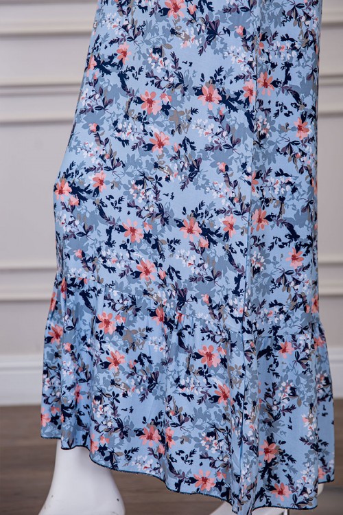 قميص نسائي طويل لون سماوي مشجر بياقة مطوية ذو أكمام قصيرة