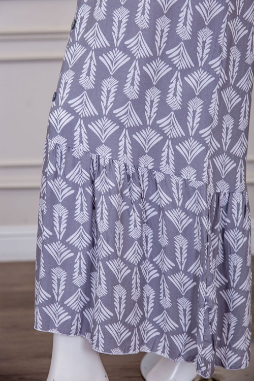 قميص نسائي طويل متعدد الألوان مشجر بياقة دائرية بأزرار من الأمام ذو أكمام قصيرة