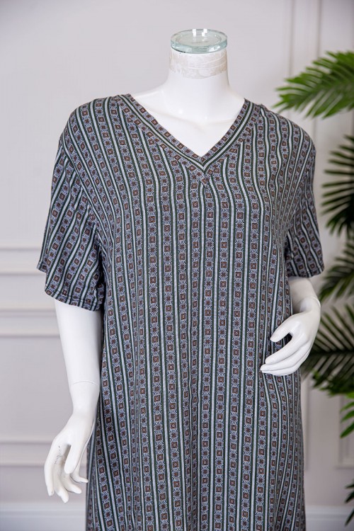 قميص نسائي ميدي مزين بزخارف ياقة قصة سبعة و بأكمام قصيرة