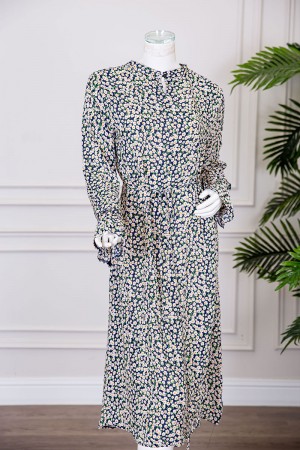 فستان نسائي مشجر ميدي ياقة عالية بأزرار و برباط في الخصر ذو أكمام طويلة