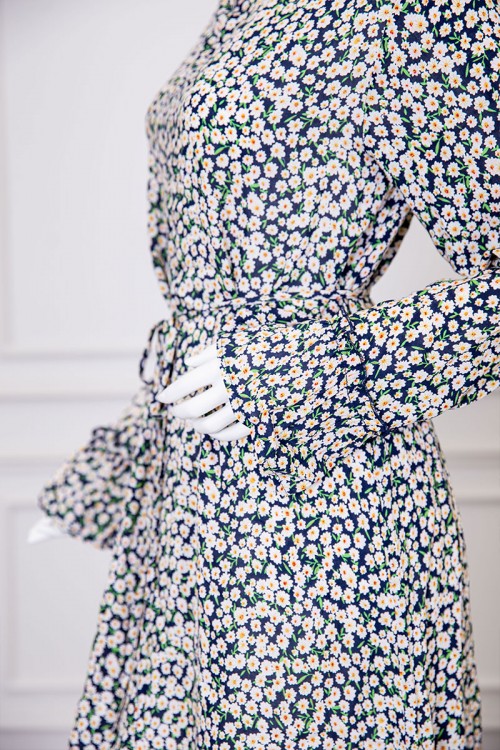 فستان نسائي مشجر ميدي ياقة عالية بأزرار و برباط في الخصر ذو أكمام طويلة