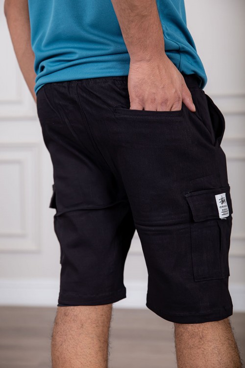 شورت رجالي لون أسود بجيوب من الجانبين و الخلف مزين بطبعة ذو رباط في الخصر