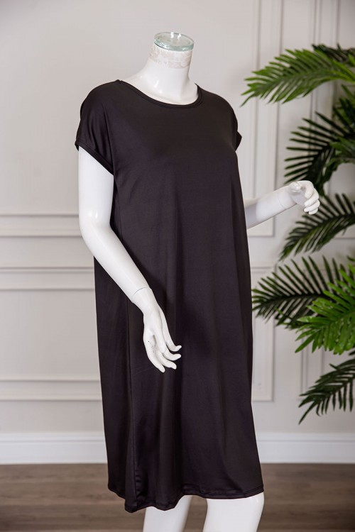 قميص نسائي قصير متعدد الألوان بياقة دائرية و بأكمام قصيرة