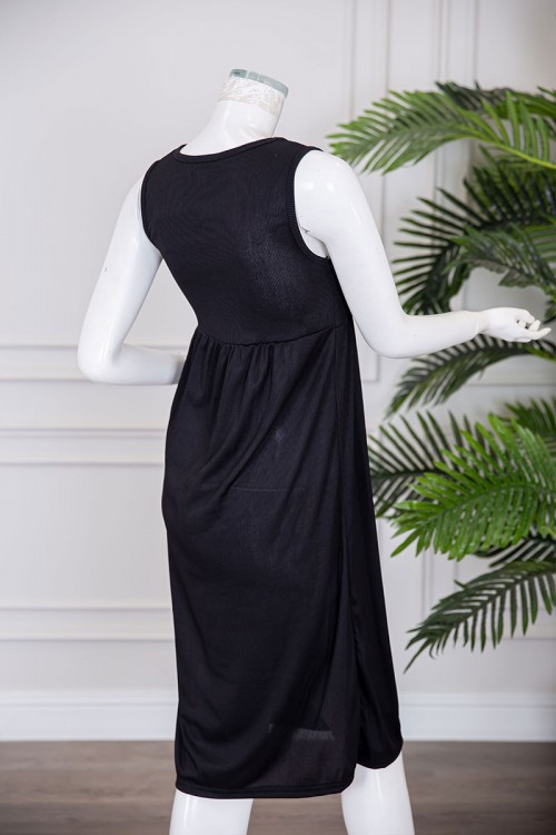 قميص نسائي قصير لون أسود بياقة دائرية و بدون أكمام