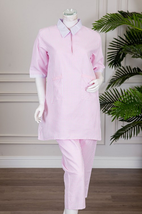 زي عاملة قطعتين متعدد الألوان بلوزة طويلة ياقة مطوية بسحاب و جيوب من الأمام و أكمام ميدي مع بنطلون طويل