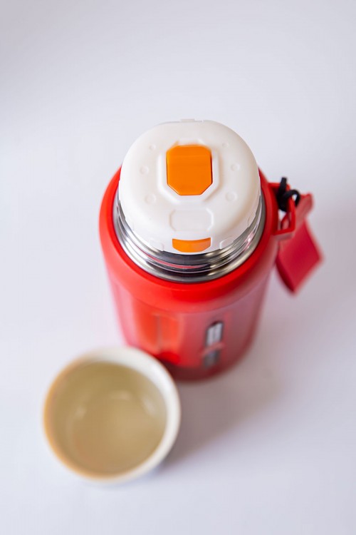 زمزمية مدرسية متعددة الألوان حافظة للحرارة و البرودة