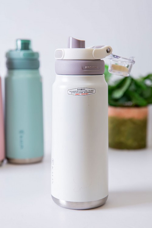 زمزمية مدرسية متعددة الألوان مشروب بارد