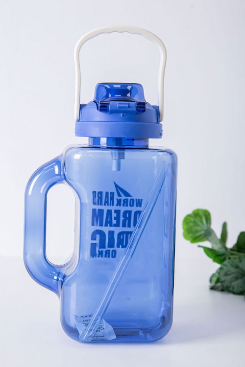 زمزمية مدرسية متعددة الألوان مزينة بكتابات من الأمام مشروب بارد بلاستيك شفاف