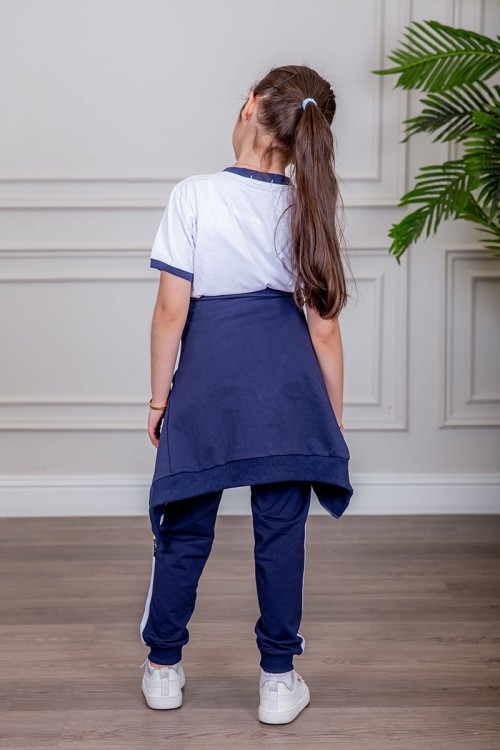 طقم رياضي بناتي مدارس 3 قطع لون كحلي تيشيرت أبيض داخلي و جاكيت ذو أكمام طويلة بسحاب و جيوب من الأمام و بنطلون برباط و زم من الأسفل