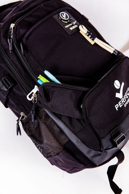 شنطة ظهر مدرسية ولادي متعددة الألوان بجيوب متعددة مع مقلمة