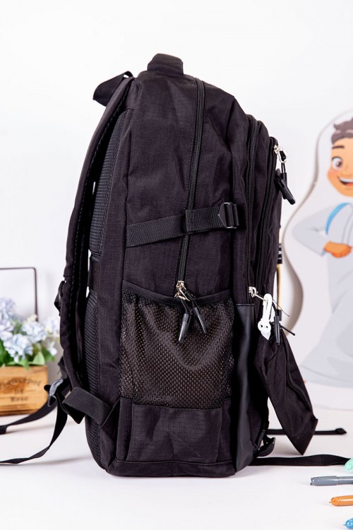 شنطة ظهر مدرسية ولادي متعددة الألوان بجيوب متعددة مع مقلمة