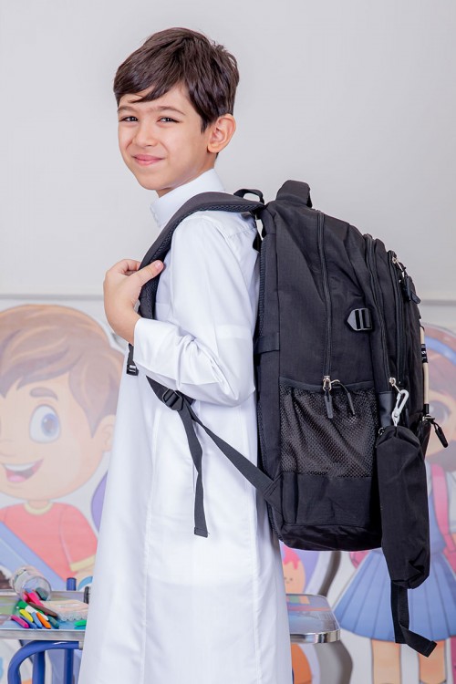 شنطة ظهر مدرسية ولادي متعددة الألوان بجيوب متعددة مع مقلمة