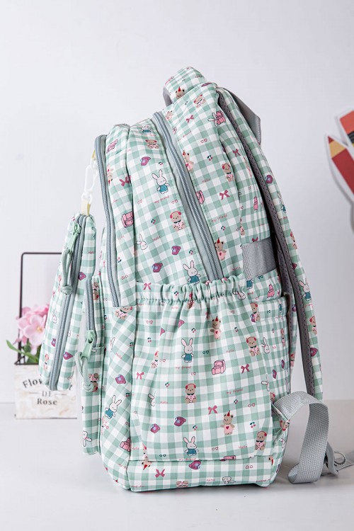 شنطة ظهر مدرسية بناتي متعدد الألوان مزينة برسومات ملونة و بجيوب متعددة مع مقلمة