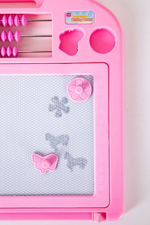 سبورة أطفال متعددة الألوان مزينة بخرز للعد و ساعة و قلم للكتابة و الرسم