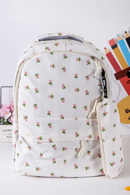 شنطة ظهر مدرسية بناتي لون بيج فاتح مزينة بورود و بجيوب متعددة مع مقلمة