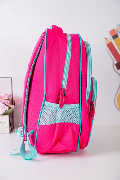 شنطة ظهر مدرسية بناتي لون وردي بحواف سماوي مزينة برسومات ملونة و بجيوب متعددة