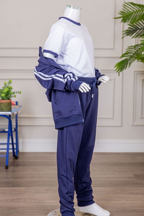 طقم رياضي بناتي مدارس 3 قطع لون كحلي تيشيرت أبيض داخلي و جاكيت ذو أكمام طويلة بسحاب و جيوب من الأمام و بنطلون برباط و زم من الأسفل