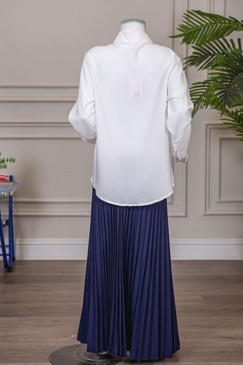 مريول بناتي مدرسي مرحلة الثانوي قطعتين قميص أبيض بياقة مطوية و بأزرار من الأمام و الأكمام و تنورة لون كحلي بكسرات و خصر مزموم