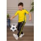 طقم ولادي رياضي قطعتين تيشيرت لون أصفر مقلم باللون الأزرق و بنطلون طويل لون أسود مخطط باللون الأصفر من الجانبين بجيوب و بزم من الأسفل