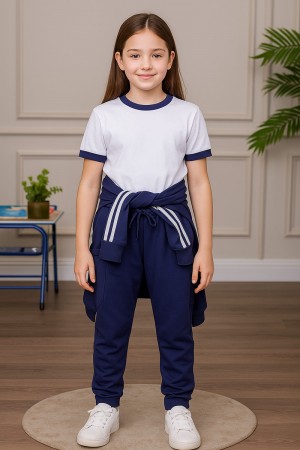 طقم رياضي بناتي مدارس 3 قطع لون كحلي تيشيرت أبيض داخلي و جاكيت ذو أكمام طويلة بسحاب و جيوب من الأمام و بنطلون برباط و زم من الأسفل