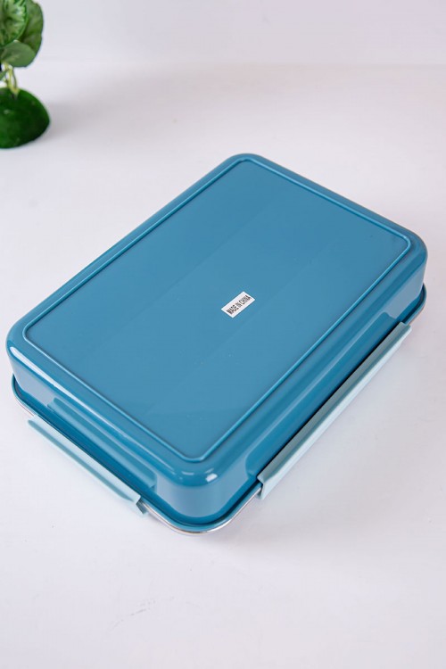 حافظة طعام مدرسية متعددة الألوان مقسمة و مزينة برسومات كرتونية مع ملعقة و شوكة بلاستيك