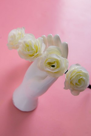 ربطات شعر حلقات بلاستيكية علبة كبيرة باللون الوردي