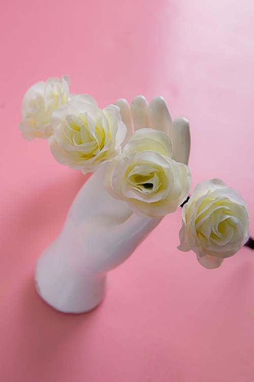 ربطات شعر حلقات بلاستيكية علبة كبيرة باللون الوردي