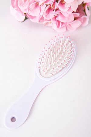 فرشاة شعر بناتي لون وردي مزينة برسومات كرتونية 