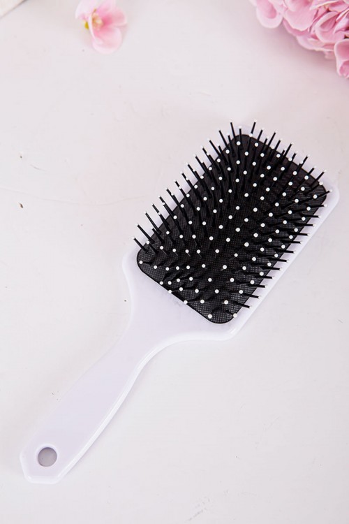 فرشاة شعر لون سماوي مزينة بكتابات و رسومات ملونة