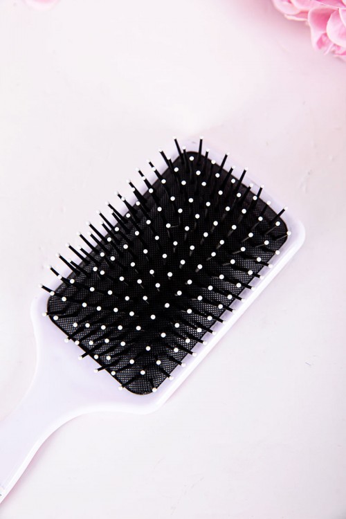 فرشاة شعر لون سماوي مزينة برسومات و كتابات ملونة