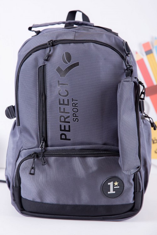 شنطة ظهر مدرسية ولادي لون رصاصي بجيوب متعددة مع مقلمة