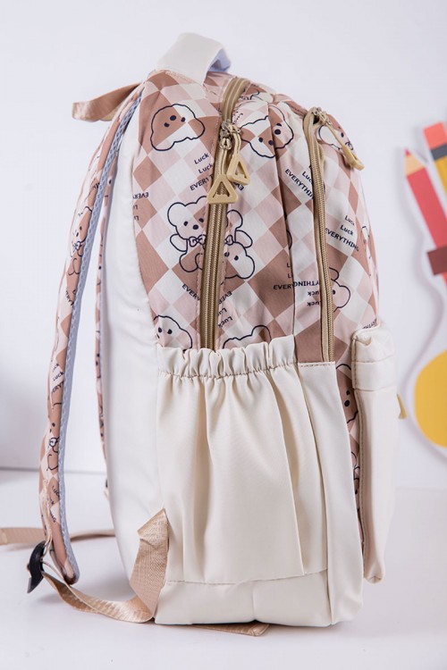 شنطة ظهر مدرسية بناتي لون بيج مزينة برسومات و كتابات بجيوب متعددة مع مقلمة