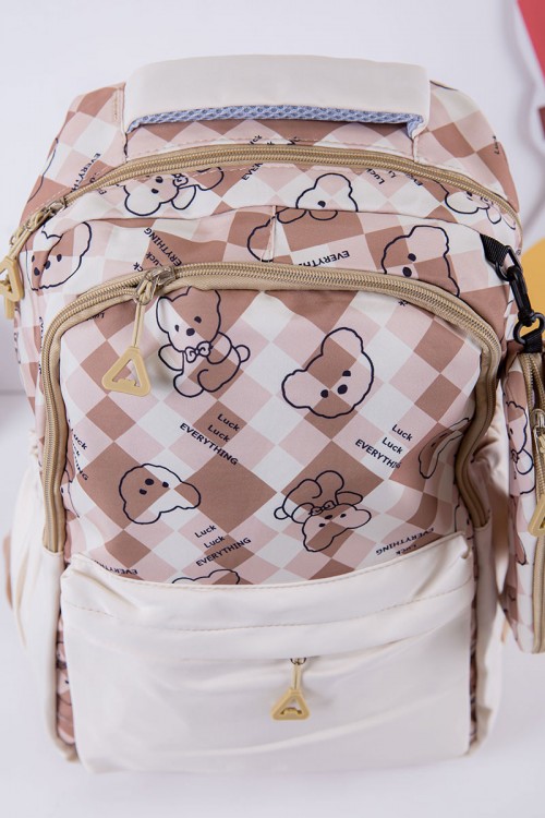 شنطة ظهر مدرسية بناتي لون بيج مزينة برسومات و كتابات بجيوب متعددة مع مقلمة