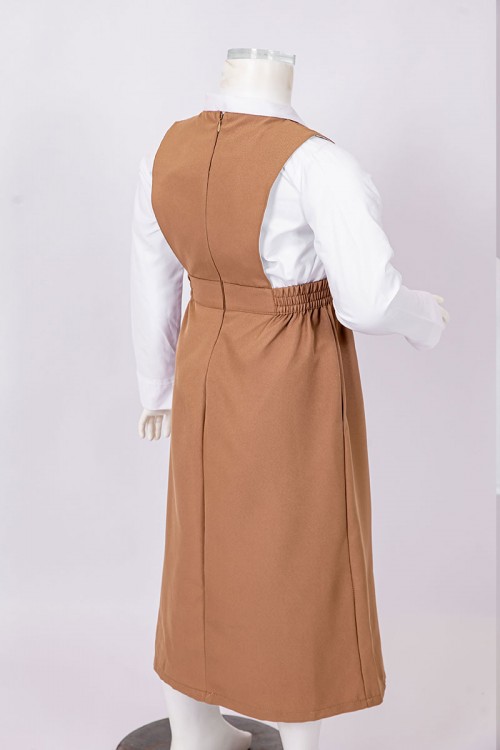 مريول مدرسي بناتي روضة لون بيج ياقة قصة سبعة بزم في الخصر و جيب من اليمين مع قميص أبيض ياقة مطوية  بأزرار من الأمام و بأكمام طويلة