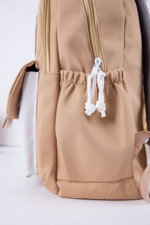 شنطة ظهر مدرسية متعددة الألوان بجيوب متعددة