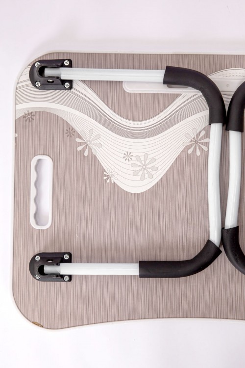 طاولة مدرسية متعددة الألوان مزينة برسومات كرتونية قابلة للطي