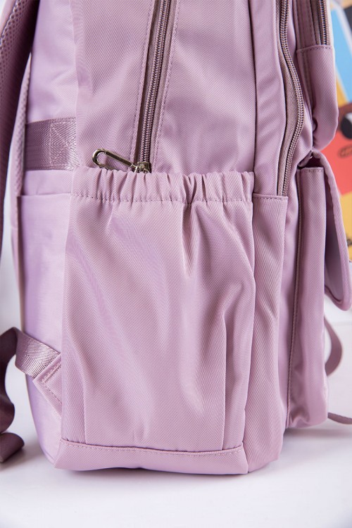 شنطة ظهر مدرسية متعددة الألوان بجيوب متعددة مع مقلمة