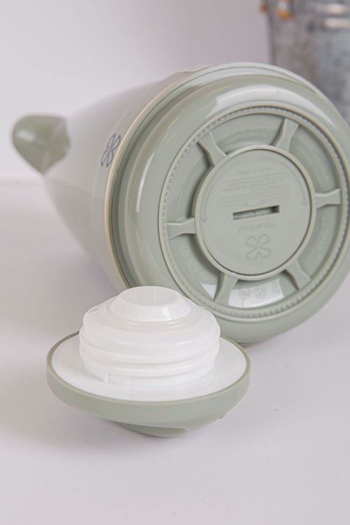 ترمس للقهوة أو الشاي لون تفاحي حافظ للحرارة و البرودة بسعة 1 لتر