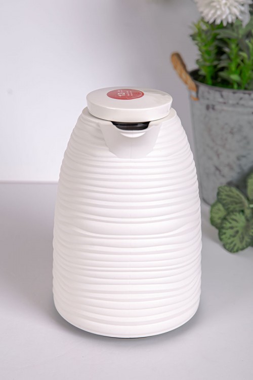 ترمس للقهوة و الشاي لون أبيض مموج حافظ للحرارة و البرودة بسعة 1 لتر