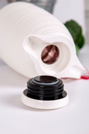 ترمس للقهوة و الشاي لون أبيض مموج حافظ للحرارة و البرودة بسعة 05 لتر