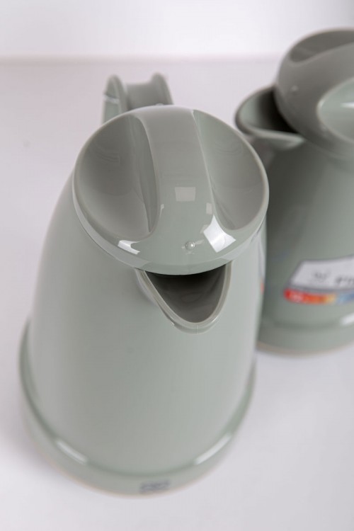 طقم 2 ترامس للقهوة و الشاي لون تفاحي حافظ للحرارة و البرودة بسعة 1.6 لتر