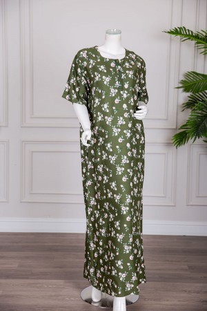 قميص نسائي طويل لون زيتي مشجر بياقة دائرية بأزرار من الأمام ذو أكمام قصيرة