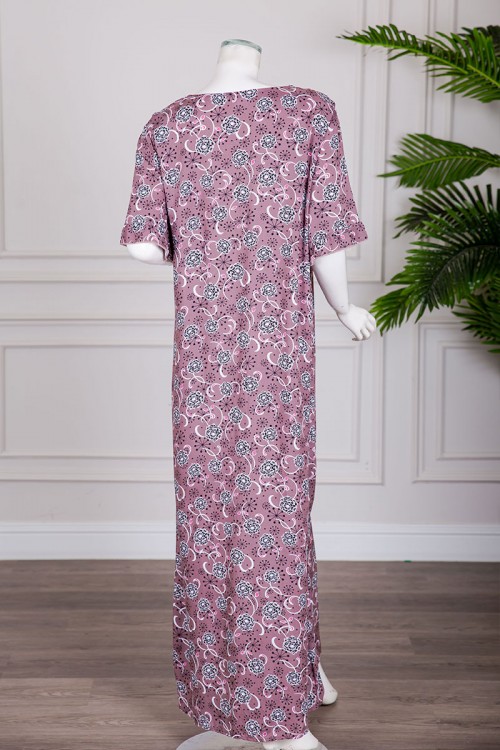 قميص نسائي طويل لون موف فاتح مشجر ياقة قصة سبعة بحبل من الأمام و أكمام قصيرة